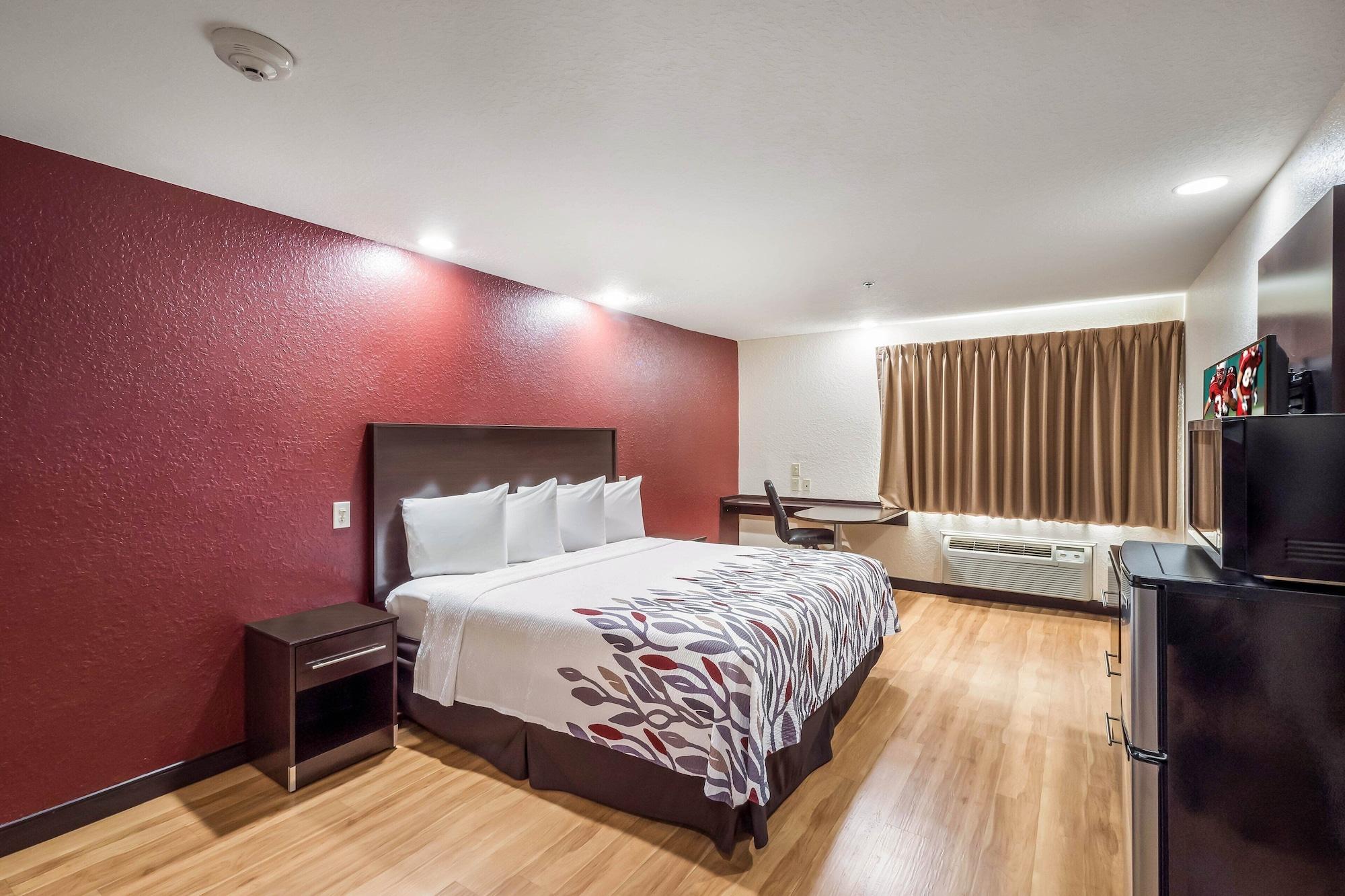 Red Roof Motel 2*